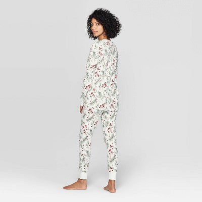 Stars Above Holly Print Thermal Sleep Pajama Set –