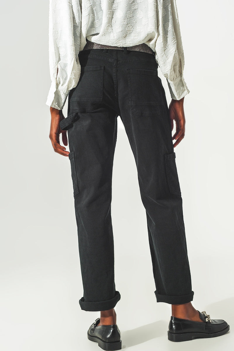 Straight Leg Cargo Pants in Black