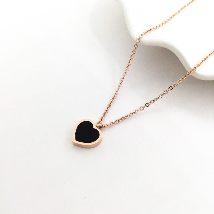 black and white double-sided shell love Necklace