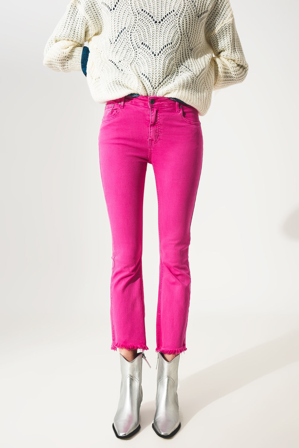 Flare Jeans With Raw Hem Edge in Fuchsia